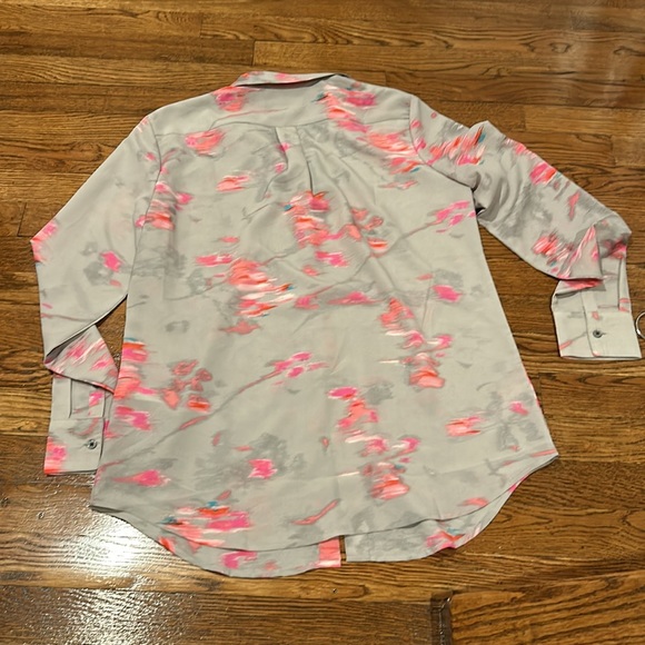 Banana Republic Women’s Dillon Shirt - Picture 4 of 4